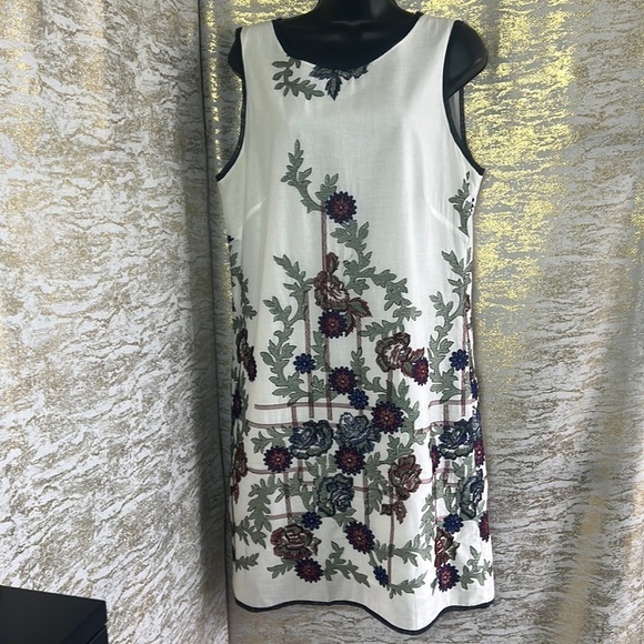 Max Studio Floral Embroidery Sleeveless Women’s Dress Size M - Picture 3 of 14